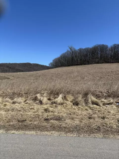 80 Wildwood Vly, Onalaska, WI 54650