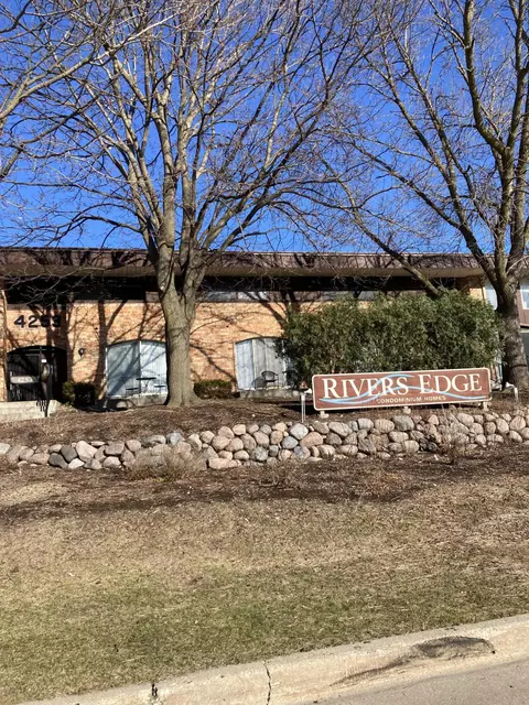 4253 W Rivers Edge #11, Brown Deer, WI 53209