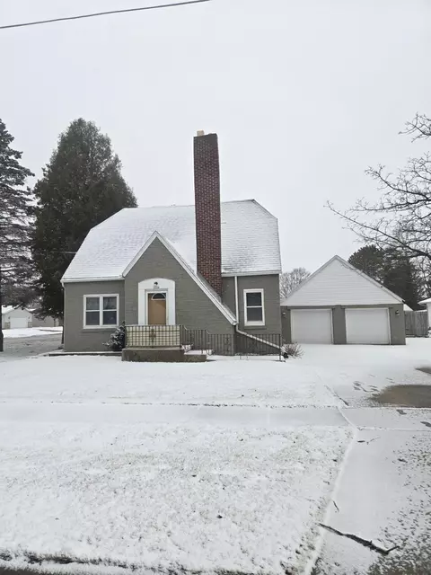 1624 Mirro, Manitowoc, WI 54220