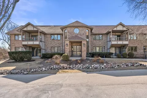 6555 N Green Bay #109, Glendale, WI 53209