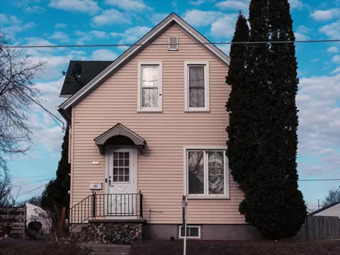 1414 S 16th, Manitowoc, WI 54220