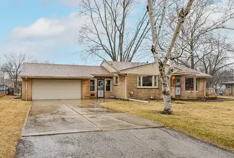 4059 N 94th, Wauwatosa, WI 53222