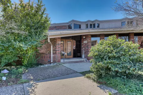 425 W Willow #130, Fox Point, WI 53217