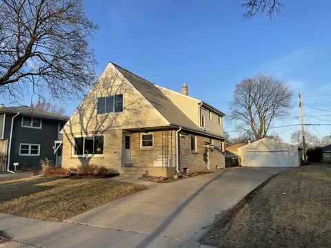 3246 S 76th, Milwaukee, WI 53219