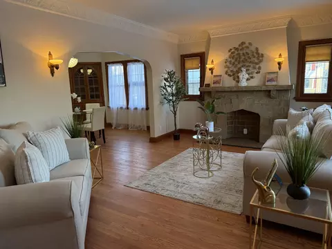 5506 W Auer, Milwaukee, WI 53216