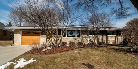 10832 W Derby, Wauwatosa, WI 53225