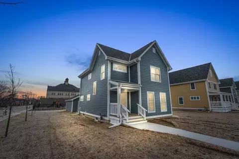 2001 W Vliet, Milwaukee, WI 53205