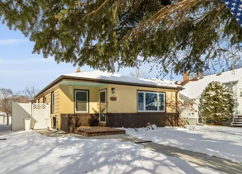 4609 S 49th, Greenfield, WI 53220