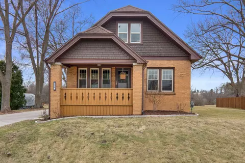 1515 S Calhoun, New Berlin, WI 53151