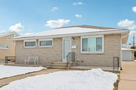 2858 S 67th, Milwaukee, WI 53219