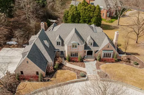 1205 Greenway, Elm Grove, WI 53122