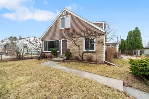 732 S 97th, West Allis, WI 53214