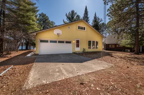 144 Carriage, Montello, WI 53949