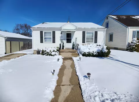 2216 Cooper, Sheboygan, WI 53083
