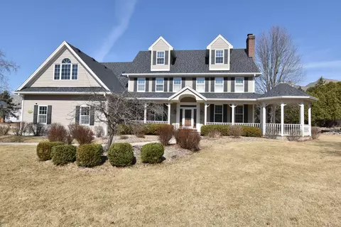 16870 Drake, Brookfield, WI 53005