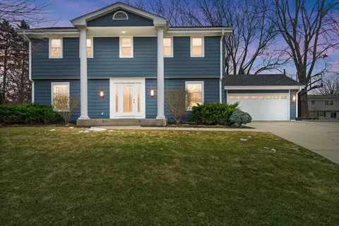 109 Holiday, Wind Point, WI 53402