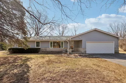 969 Sherman, Jackson, WI 53012