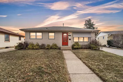 1915 Jupiter, Racine, WI 53404