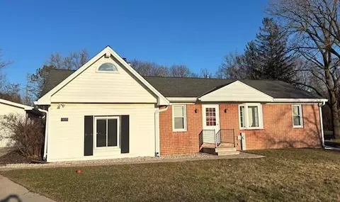 3927 N Green Bay, Racine, WI 53404