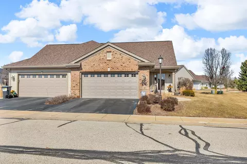 2708 Kingfisher, Waukesha, WI 53189