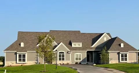 1535 Sandhill #15C, Hartland, WI 53029