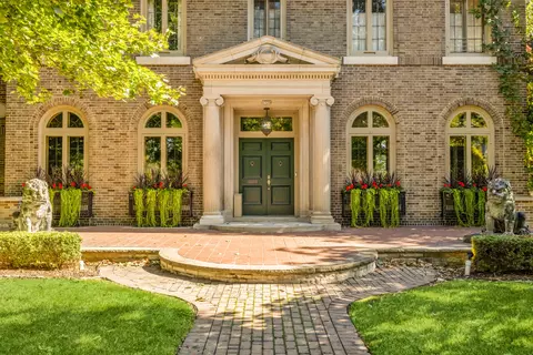 4320 N N Lk, Shorewood, WI 53211