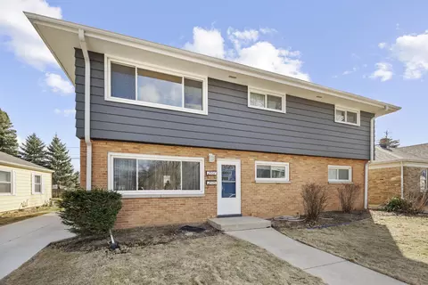 2505 E Van Norman #2507, Saint Francis, WI 53235