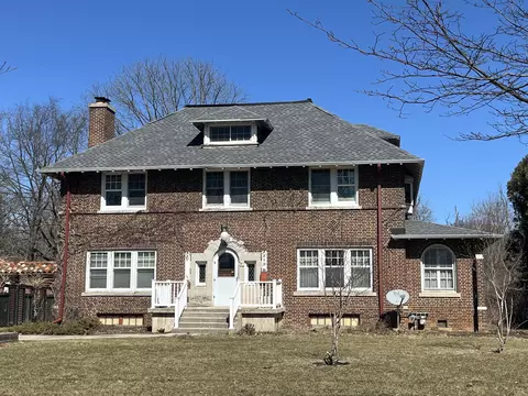 312 Hawthorne, South Milwaukee, WI 53172