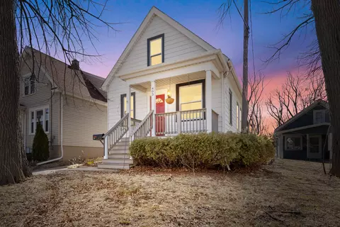403 E Bolivar, Milwaukee, WI 53207