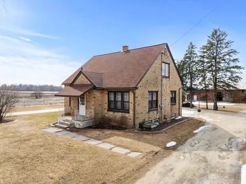 7930 Thunder, Kossuth, WI 54220