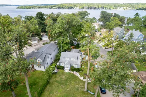 34 Cedar Pt, Williams Bay, WI 53191