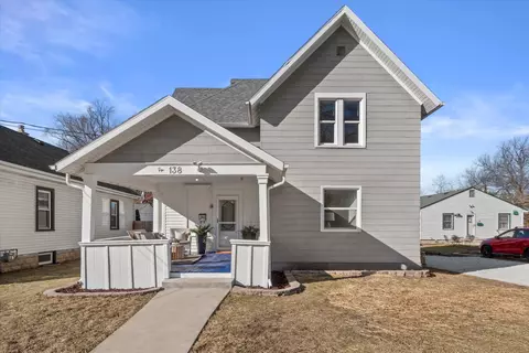 138 Carroll, Waukesha, WI 53186