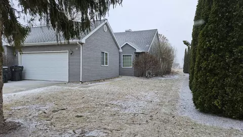 172 S Lar Ann, Belgium, WI 53004