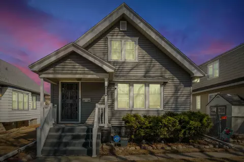 4724 W Medford, Milwaukee, WI 53216