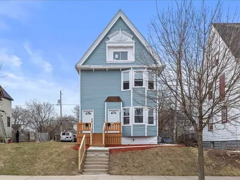 2010 N 38th #2012, Milwaukee, WI 53208