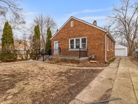 7112 N 42nd, Milwaukee, WI 53209