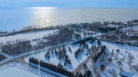 Lt2 Silver Creek, Manitowoc, WI 54220