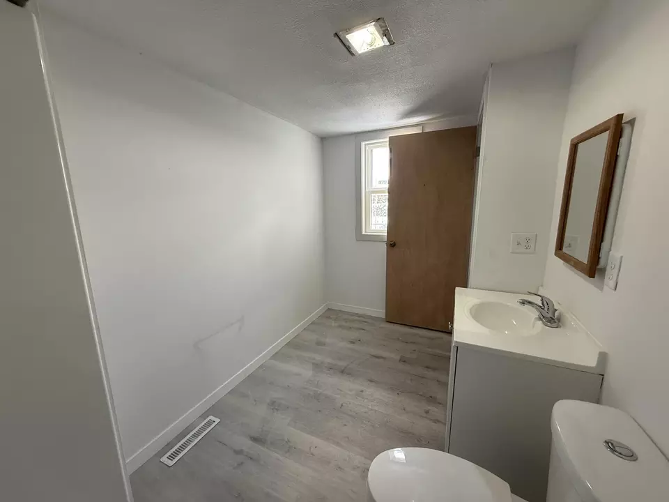 Bath - 313 E Ctr, Shawano, WI 54166 photo 2 of 3