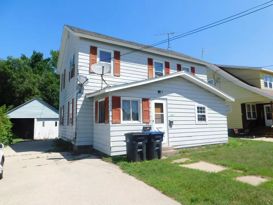 Exterior - 313 E Ctr, Shawano, WI 54166 photo 1 of 1