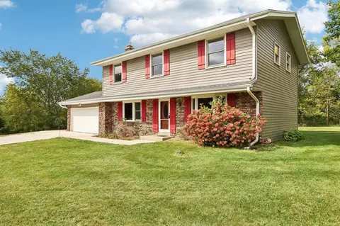 w1396 County Road O, Oconomowoc, WI 53066