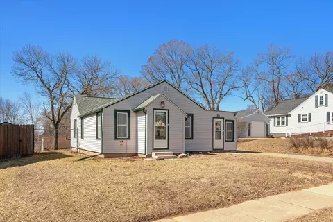 210 9th, Onalaska, WI 54650