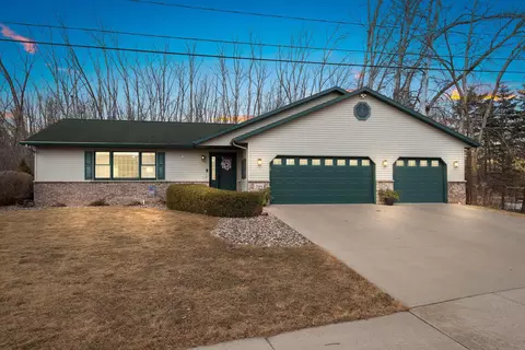 2144 Paul, Manitowoc, WI 54220