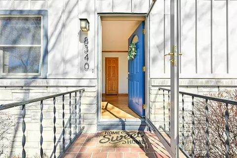 8340 Stickney, Wauwatosa, WI 53213