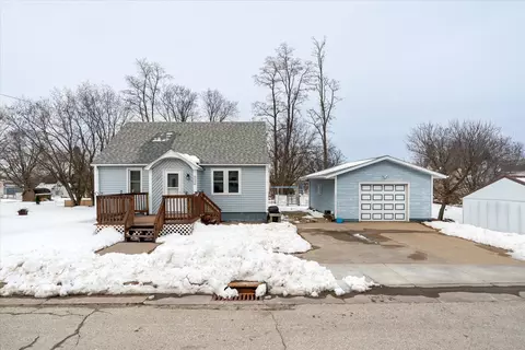 1117 Main, Cashton, WI 54619
