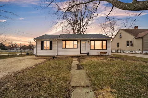 229 E Depot, Silver Lake, WI 53170