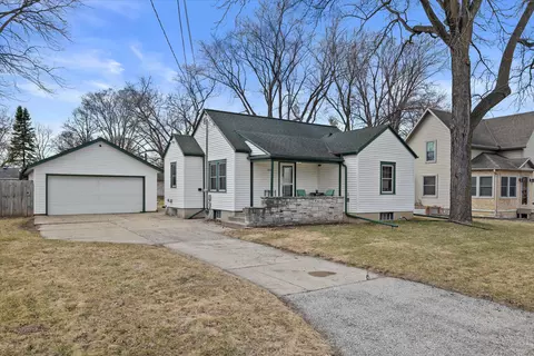 7273 N Vine, Lannon, WI 53046