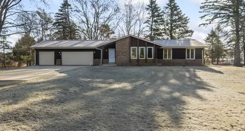 2152 County Road I, Cedarburg, WI 53024