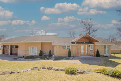 305 Elizabeth, Watertown, WI 53098