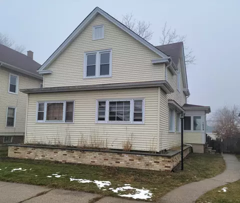 1629 Quincy, Racine, WI 53405