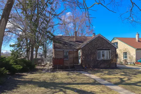 4021 N 71st, Milwaukee, WI 53216
